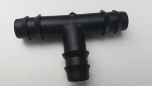 Muovinen T-Liitin 16mm