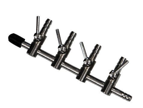 Metallinen jakotukki 3 x 4mm ulostulo / 1 x 4mm sisääntulo